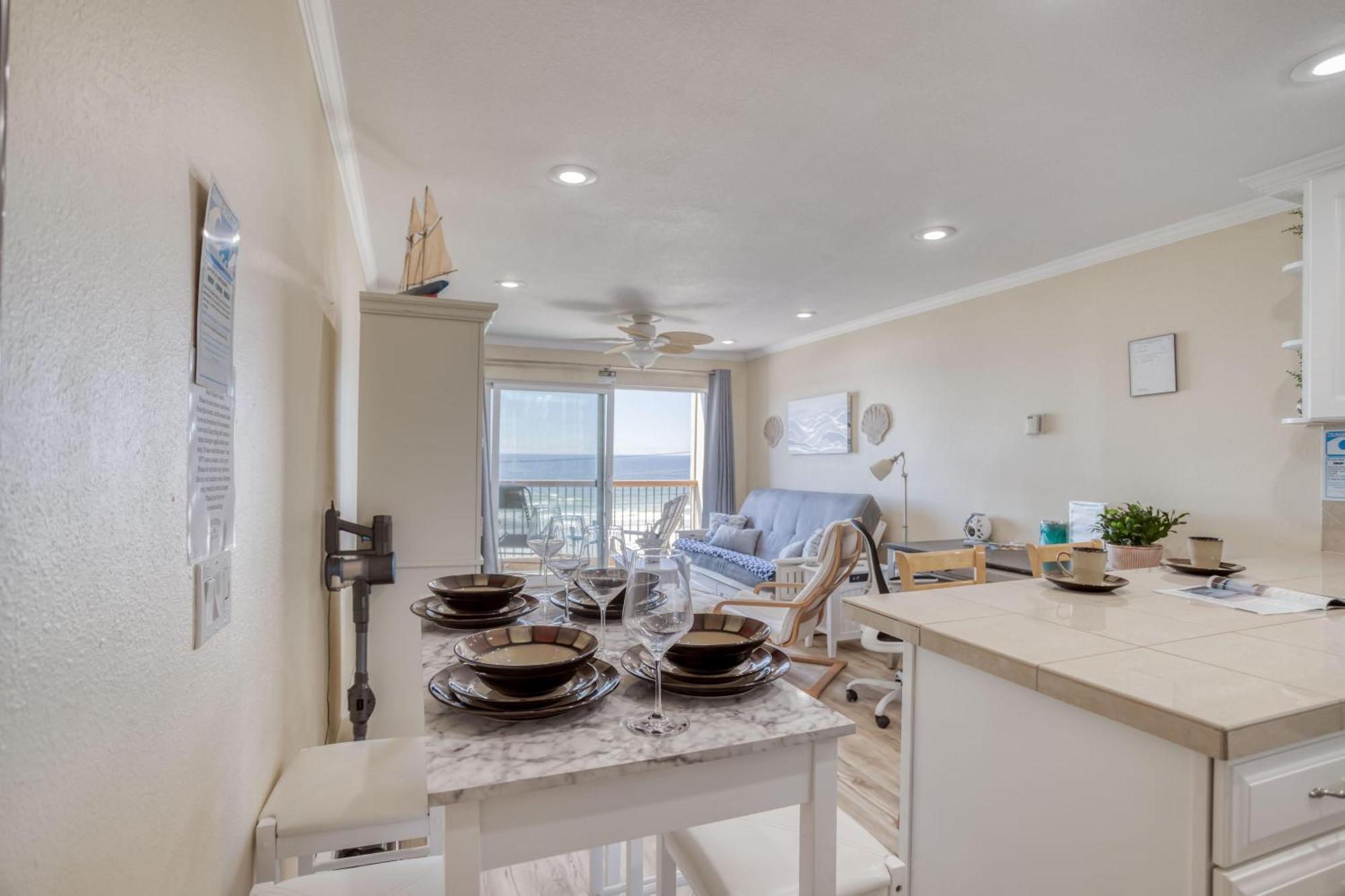 Seascape Suite Lincoln City Exterior foto